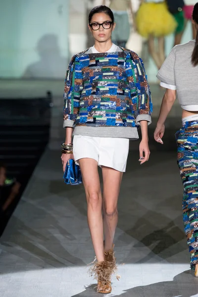 Look 11